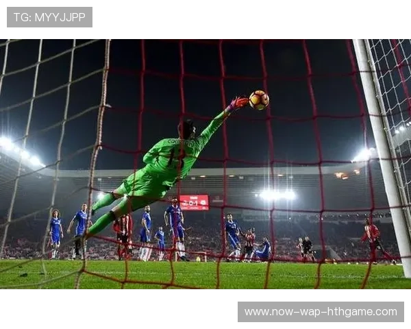 库尔图瓦单手封点球，皇家马德里零封获胜